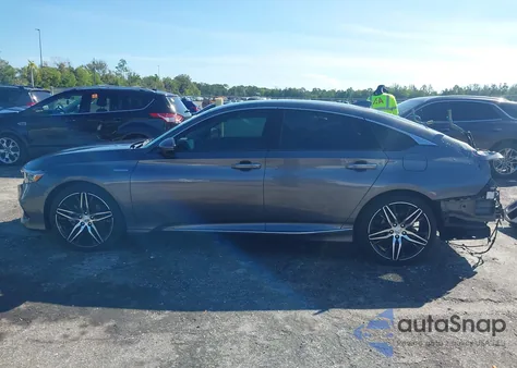 2021 Honda Accord Hybrid Touring from USA, damaged, VIN 1HGCV3F90MA013726